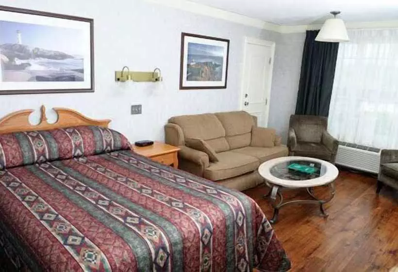 Hotel Claymore Inn And Suites