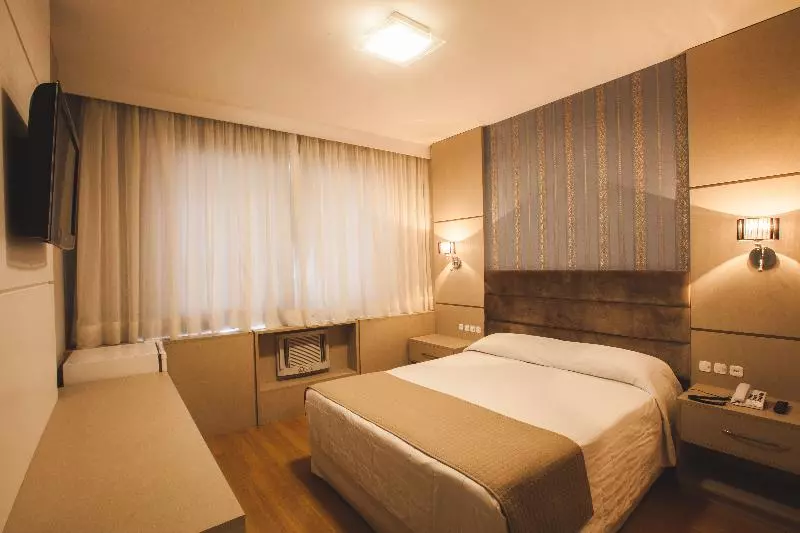 酒店 Curitiba Palace