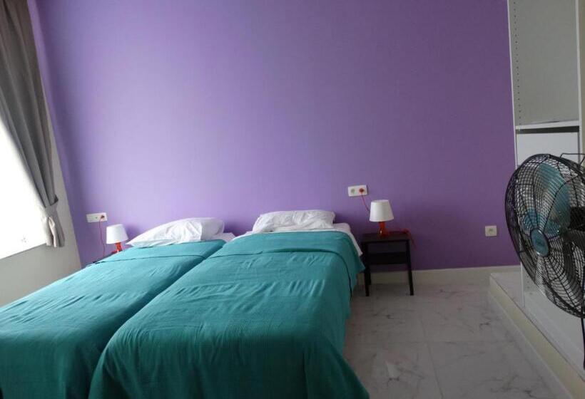 هتل De La Gare Aalst