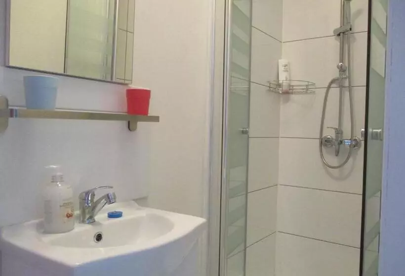 ホテル De La Gare Aalst