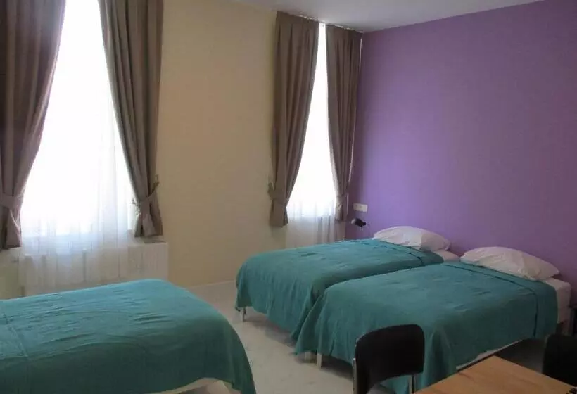 ホテル De La Gare Aalst