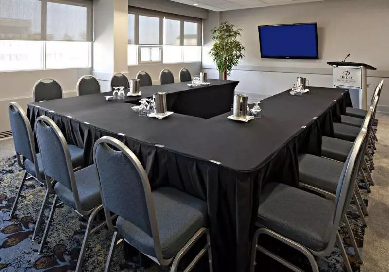 Delta Hotels By Marriott Edmonton South Conference Centre