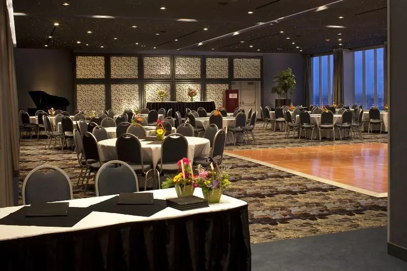 Delta Hotels By Marriott Edmonton South Conference Centre