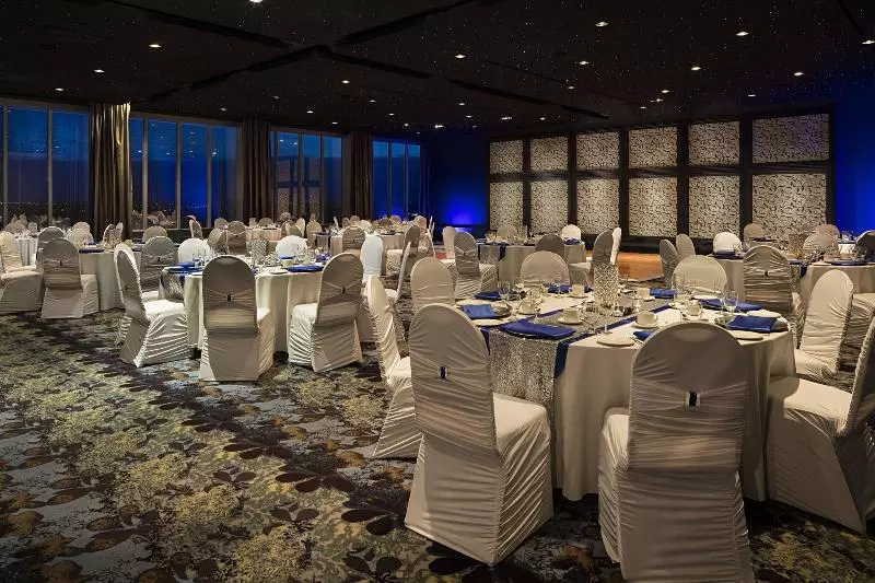 Delta Hotels By Marriott Edmonton South Conference Centre