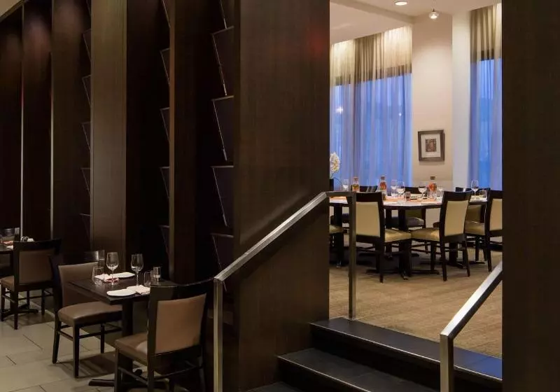 Delta Hotels By Marriott Edmonton South Conference Centre