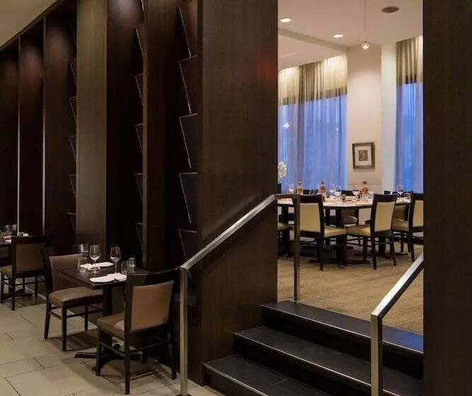 Delta Hotels By Marriott Edmonton South Conference Centre