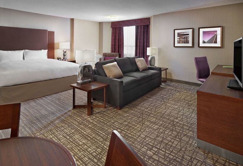 Doubletree By Hilton Hotel West Edmonton