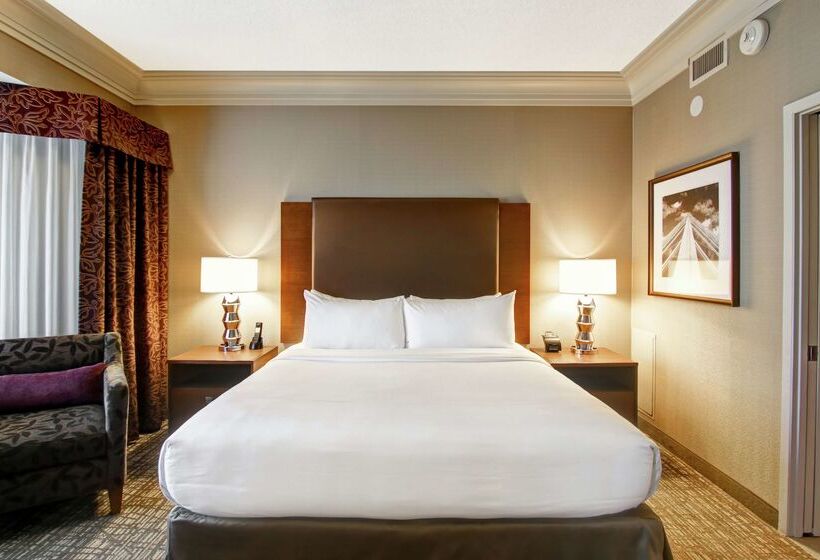 Doubletree By Hilton Hotel West Edmonton