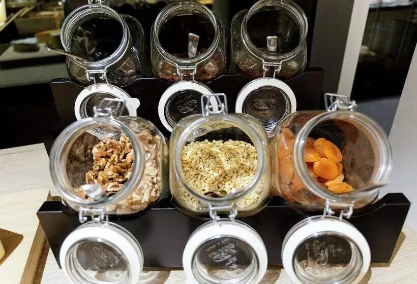 فندق Ibis Styles Kortrijk Expo