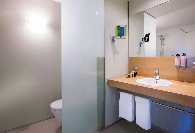 فندق Ibis Styles Kortrijk Expo