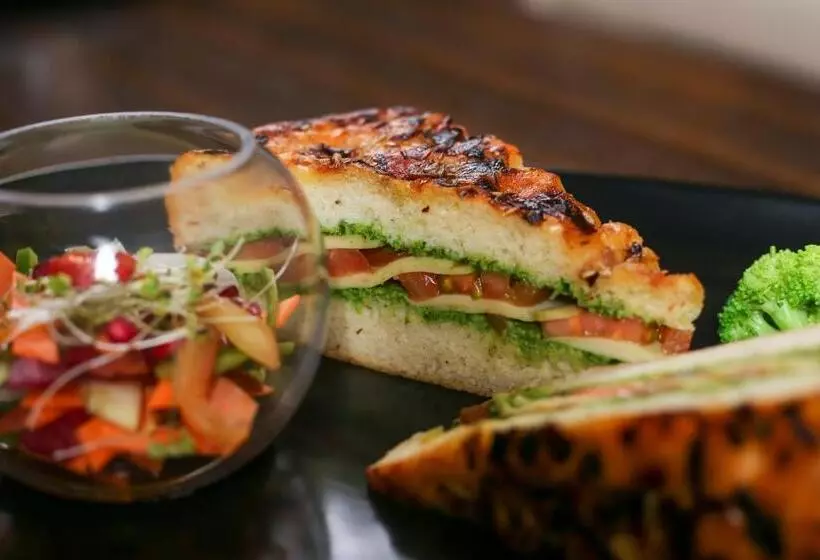 هتل Intercontinental Dhaka, An Ihg