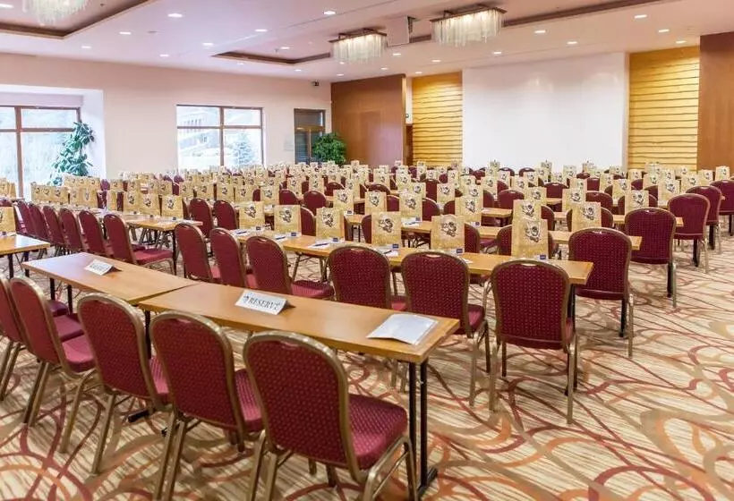 בית מלון כפרי Partizan