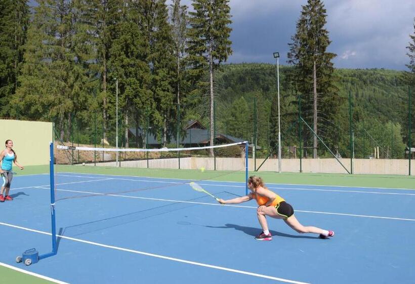 בית מלון כפרי Partizan