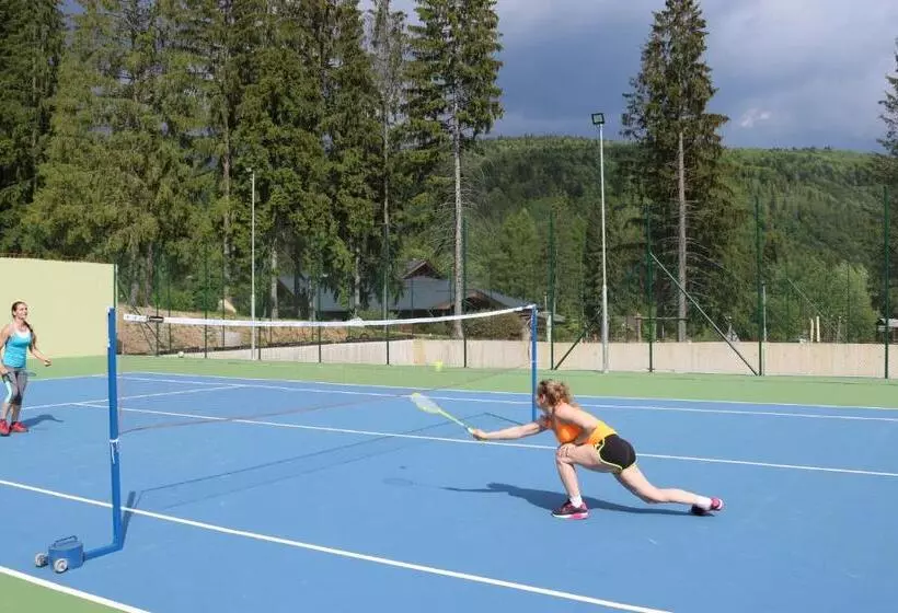 בית מלון כפרי Partizan