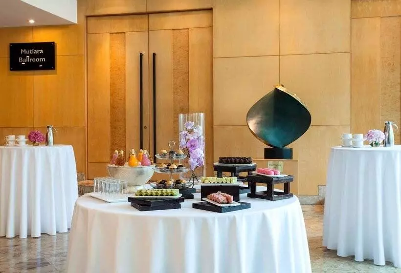 Radisson Hotel Brunei Darussalam