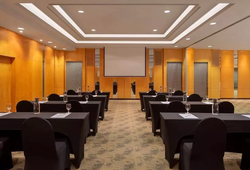 Radisson Hotel Brunei Darussalam