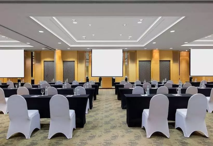 Radisson Hotel Brunei Darussalam