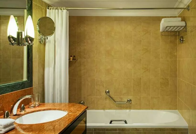 هتل Sheraton Bahrain