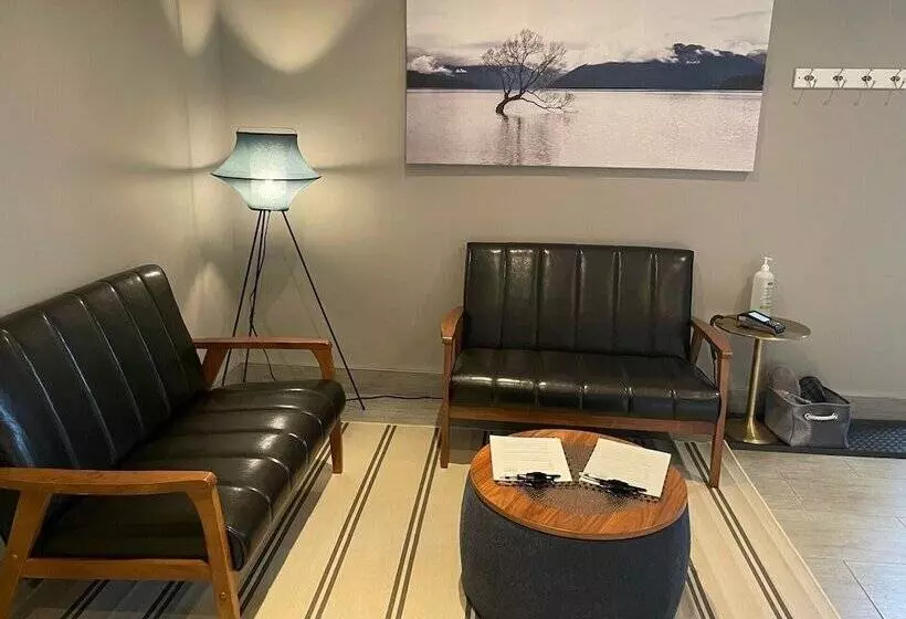 هتل & Suites Le Dauphin Drummondville