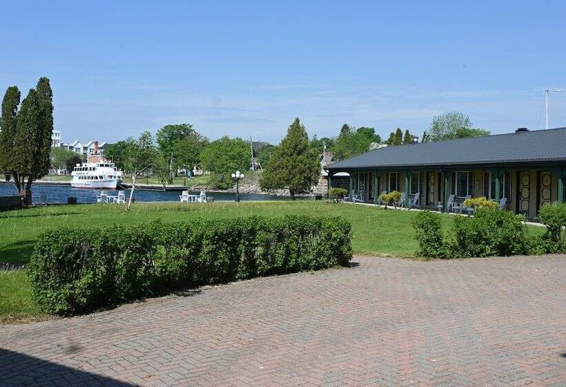 ホテル The Gananoque Inn