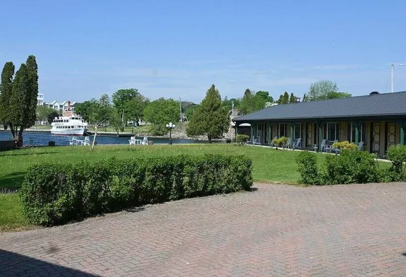 ホテル The Gananoque Inn