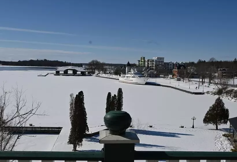 ホテル The Gananoque Inn