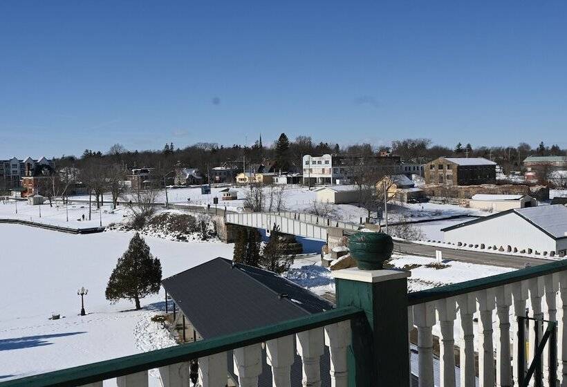 ホテル The Gananoque Inn