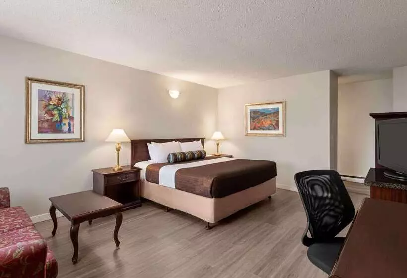 فندق Travelodge By Wyndham Abbotsford Bakerview