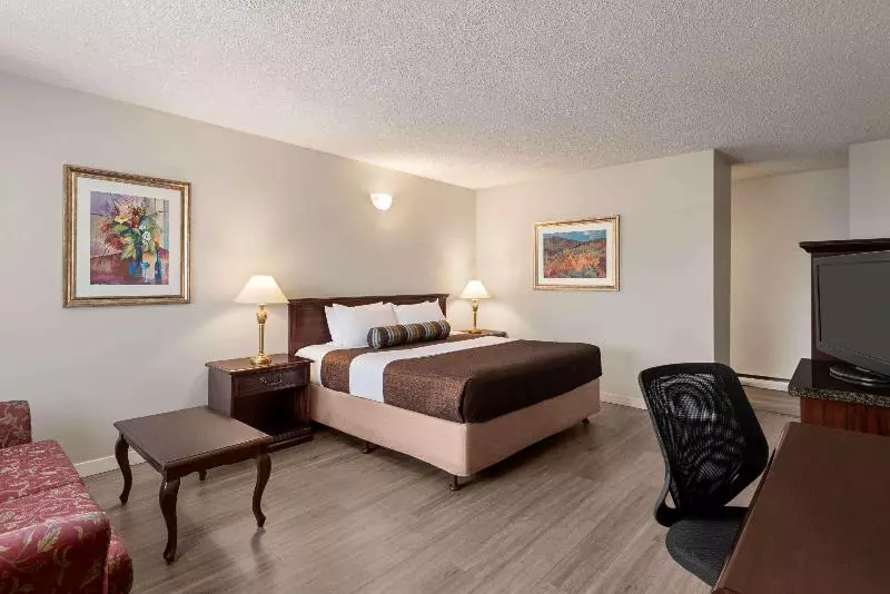 فندق Travelodge By Wyndham Abbotsford Bakerview