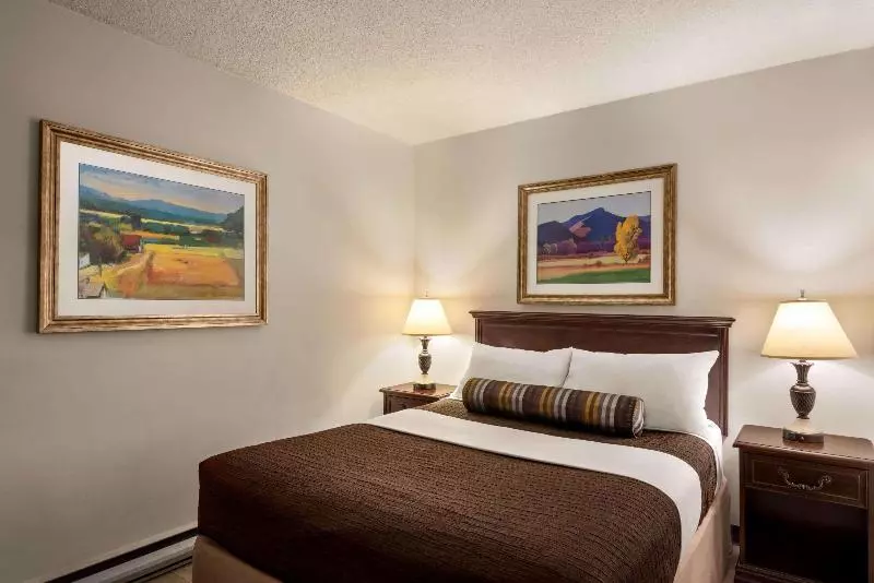 فندق Travelodge By Wyndham Abbotsford Bakerview