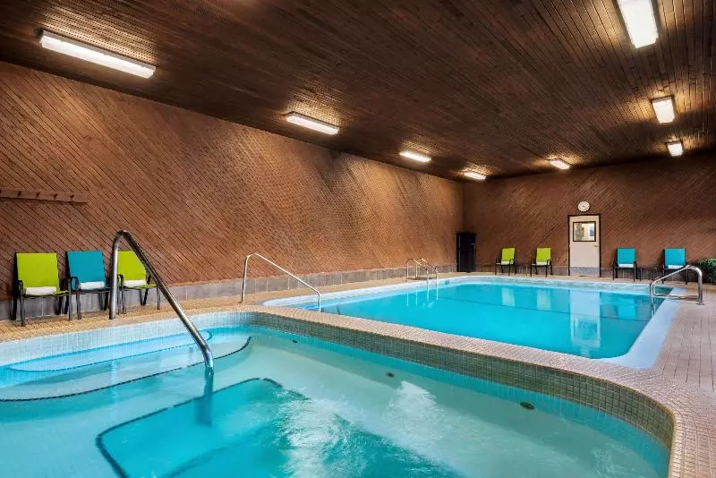 فندق Travelodge By Wyndham Abbotsford Bakerview