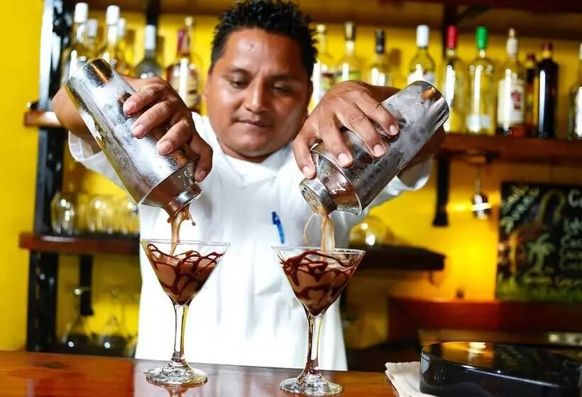 リゾートホテル The Lodge At Chaacreek