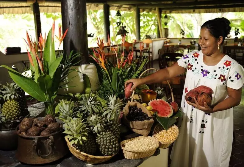 リゾートホテル The Lodge At Chaacreek