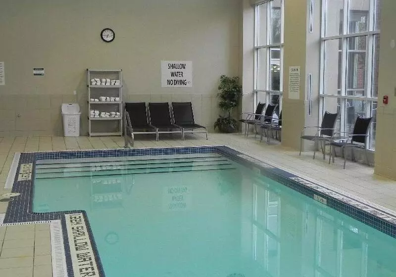 Holiday Inn Hotel & Suites London, An Ihg