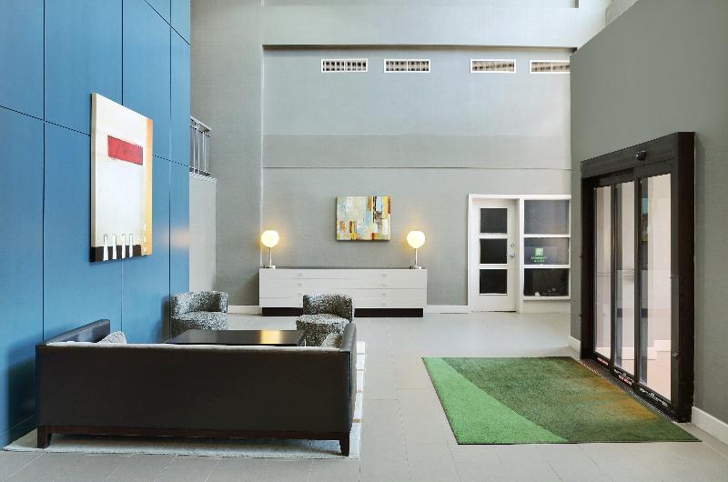 Holiday Inn Hotel & Suites London, An Ihg