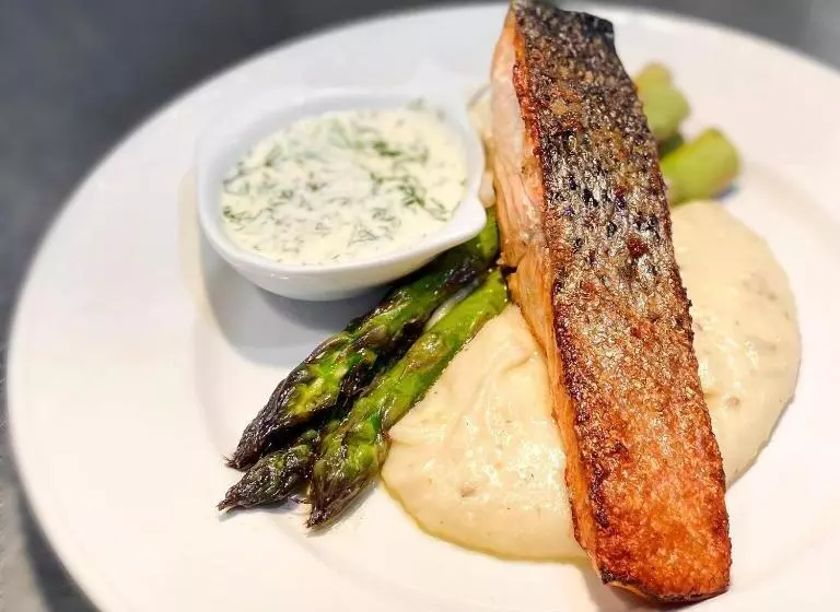 호텔 Auberge Alpine Inn