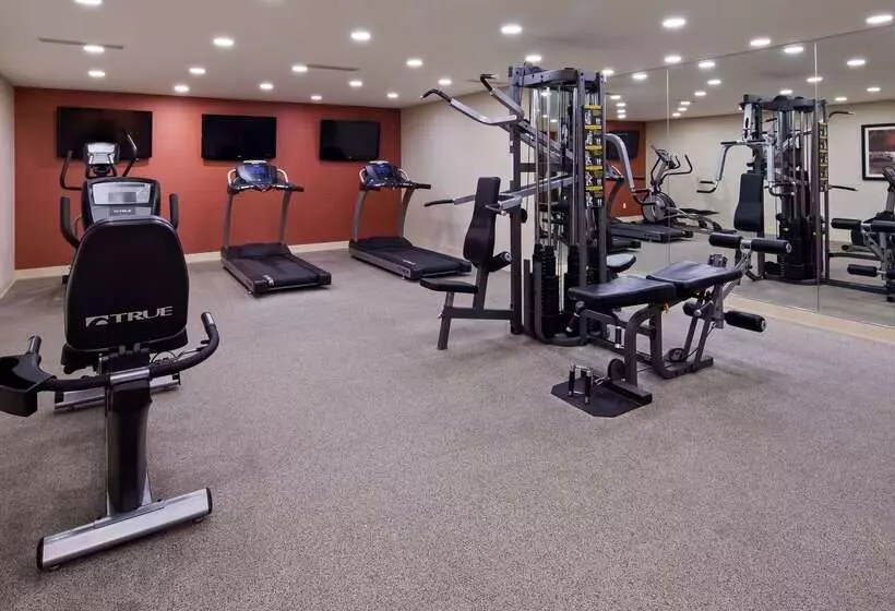 Best Western Plus Montreal Downtown Hotel Europa