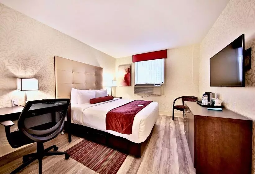 Best Western Plus Montreal Downtown Hotel Europa