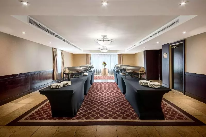 בית מלון כפרי Best Western Plus Ottawa Downtown Suites