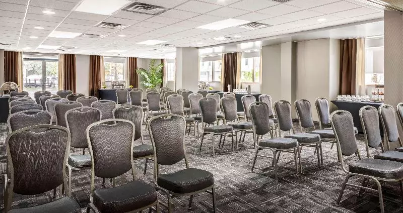 בית מלון כפרי Best Western Plus Ottawa Downtown Suites