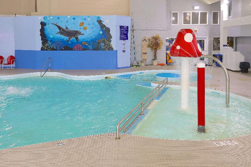 Отель Clarion Pointe