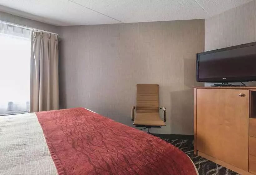 فندق Comfort Inn Oshawa