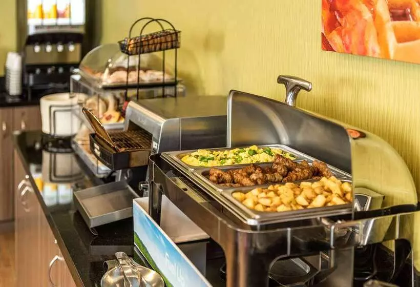 בית מלון כפרי Comfort Inn