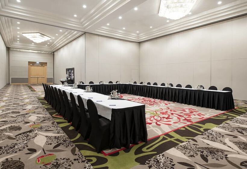 Delta Hotels By Marriott Regina