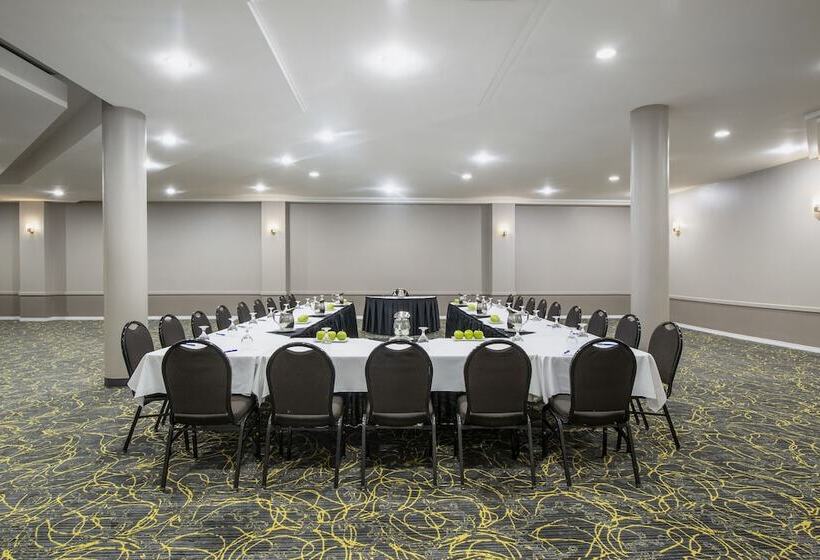 Delta Hotels By Marriott Regina