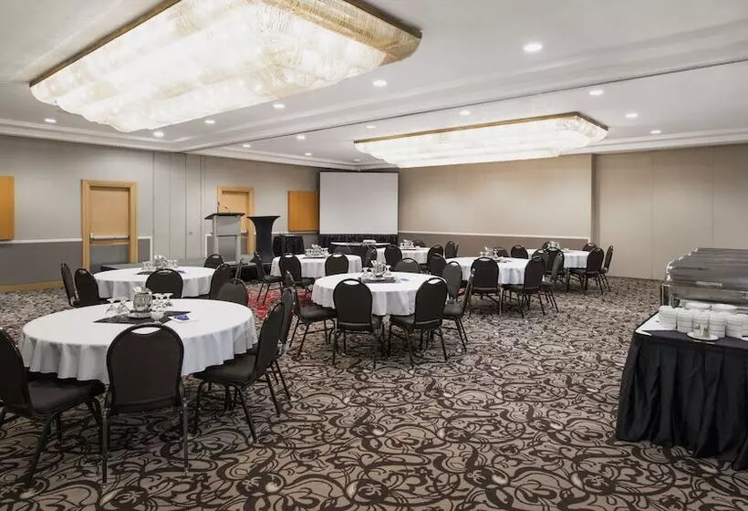 Delta Hotels By Marriott Regina