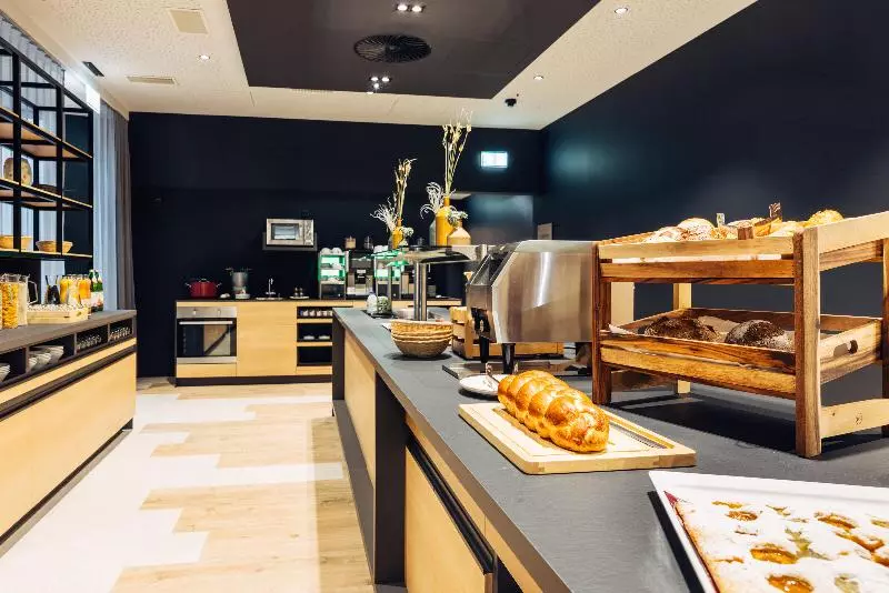 酒店 Harry S Home Bern Expo