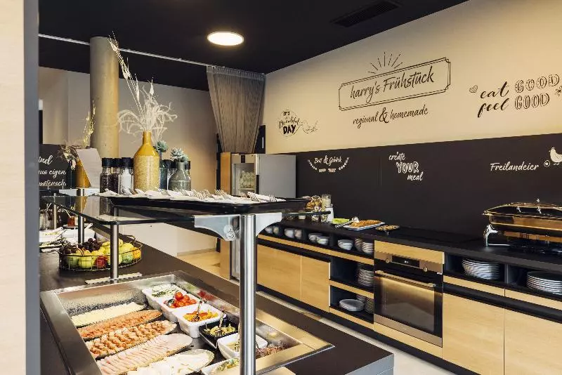 酒店 Harry S Home Bern Expo