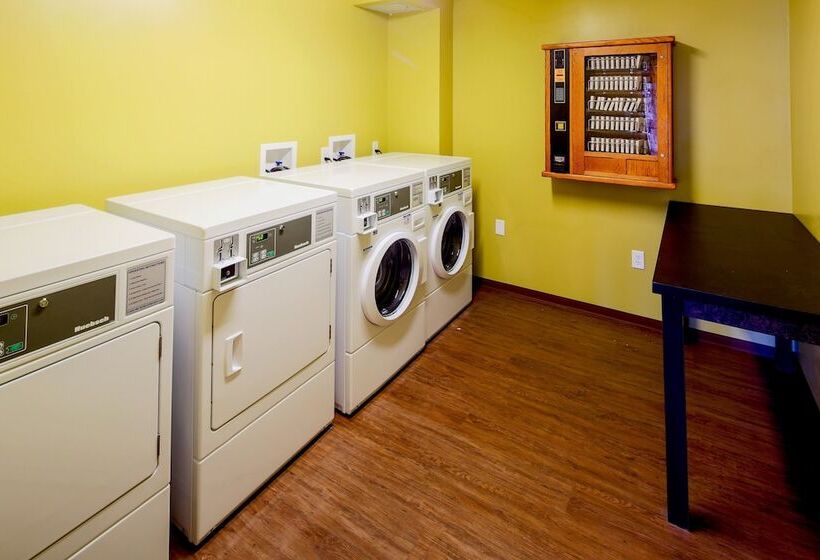 هتل Mountaineer Lodge