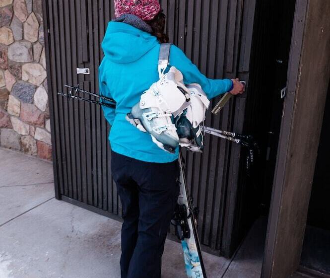 هتل Mountaineer Lodge